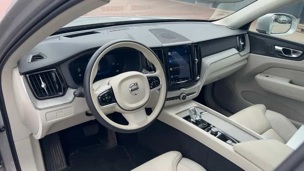 Volvo XC60 B5 D Ultimate Bright AWD*AHK*STHZG*Massage* 12/2022-photo-15