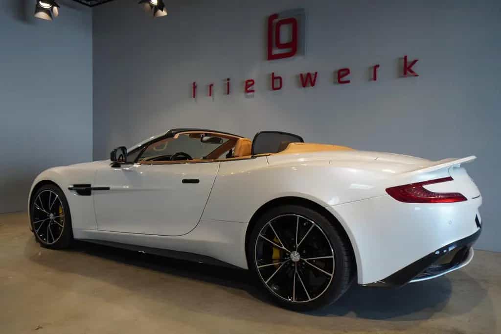 Aston Martin Vanquish 6.0 V12 Volante -BRD-U-frei-Frost White 04/2014-photo-2