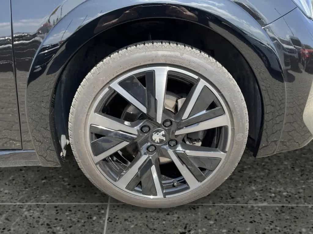 Peugeot 208 GT 1,2 PT AUTOMATIK (GJR/NAVI/SITZHZG/KAMERA 04/2023-photo-11