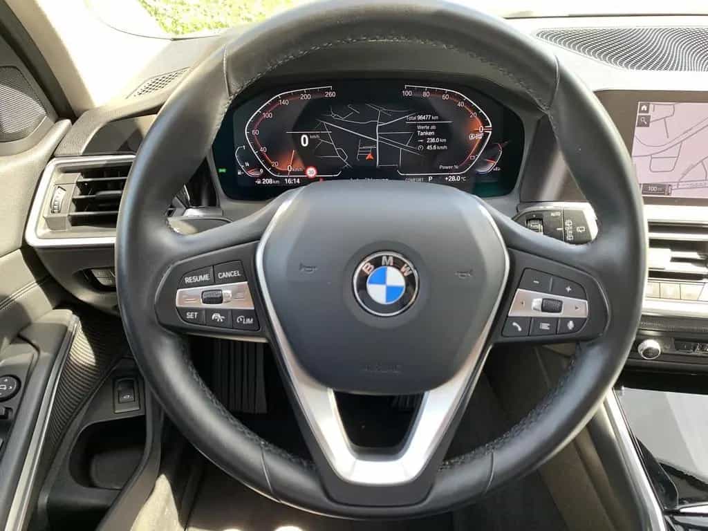BMW 3 Series 330i Touring Sport Line ACC+HIFI+Live Cockpit 07/2021-photo-17