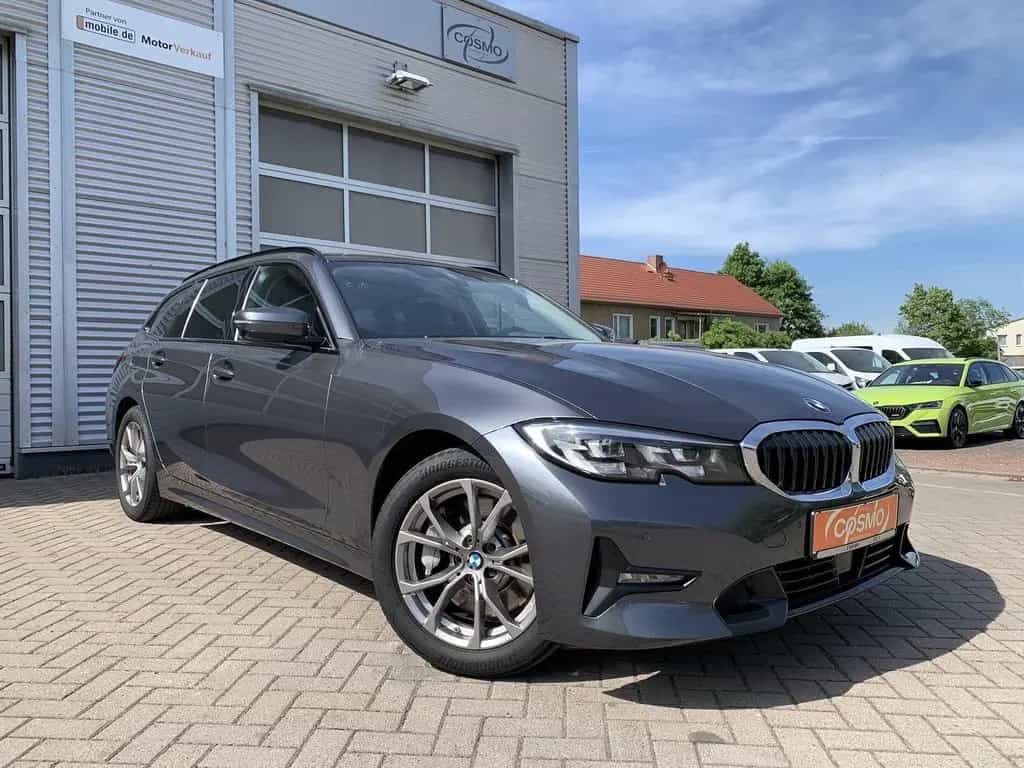 BMW 3 Series 330i Touring Sport Line ACC+HIFI+Live Cockpit 07/2021-photo-2