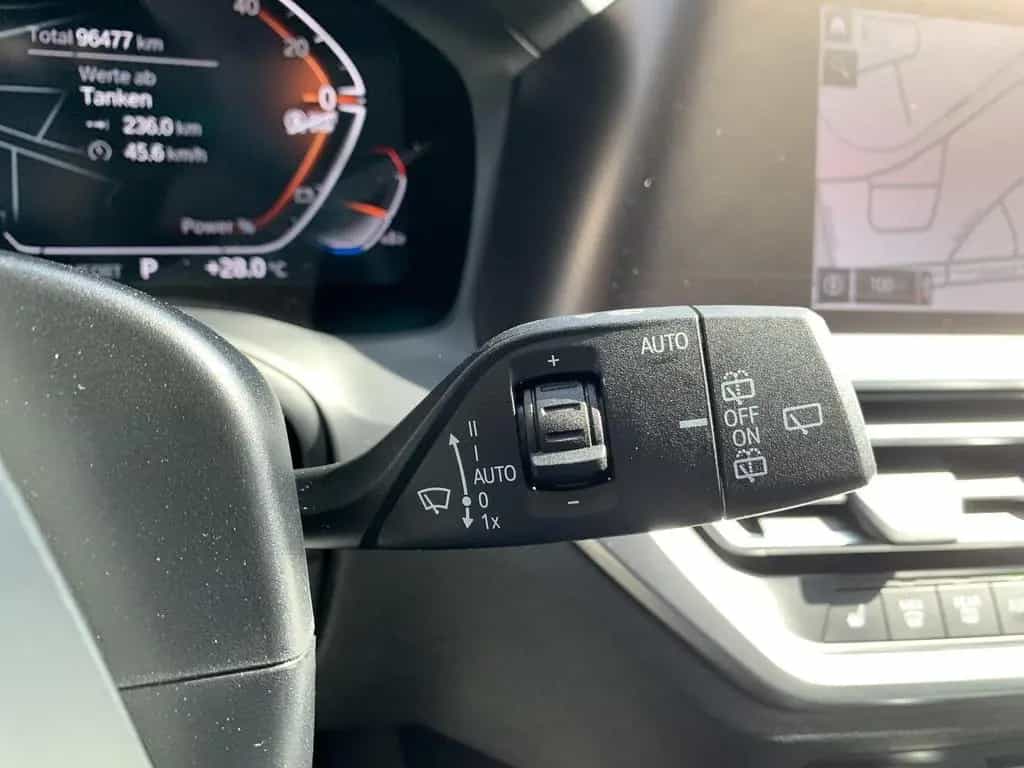 BMW 3 Series 330i Touring Sport Line ACC+HIFI+Live Cockpit 07/2021-photo-21