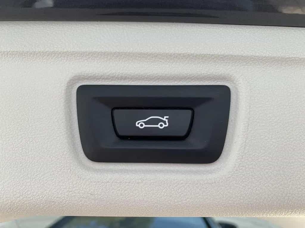 BMW 3 Series 330i Touring Sport Line ACC+HIFI+Live Cockpit 07/2021-photo-6