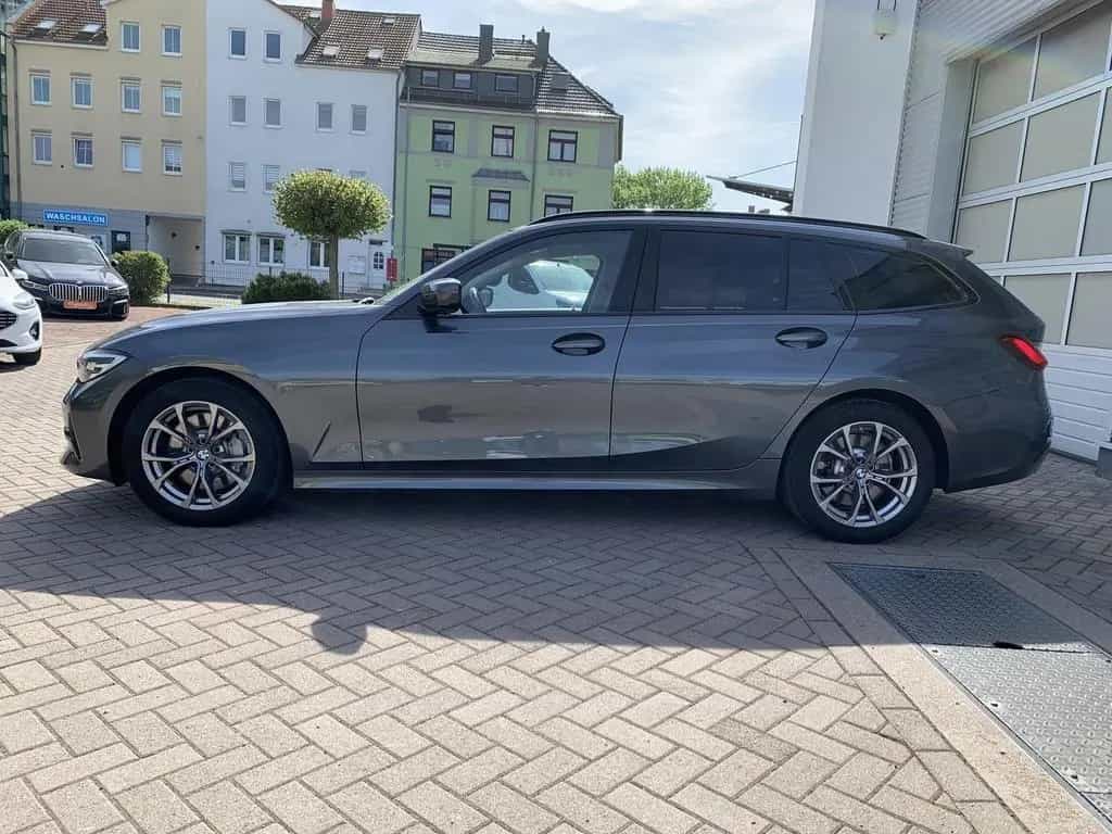 BMW 3 Series 330i Touring Sport Line ACC+HIFI+Live Cockpit 07/2021-photo-8