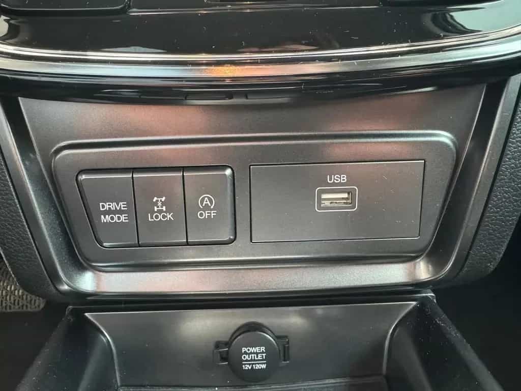 Ssangyong Tivoli 1.5 Fizz 4WD 09/2021-photo-12