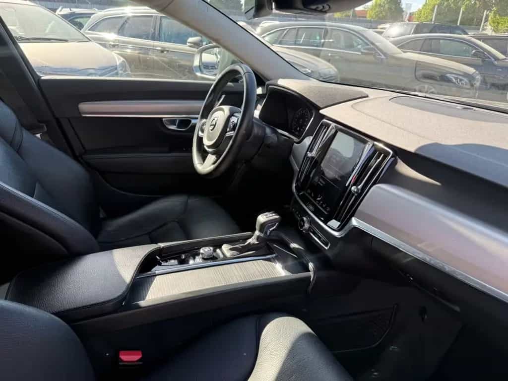 Volvo S90 Lim. Momentum 06/2019-photo-16