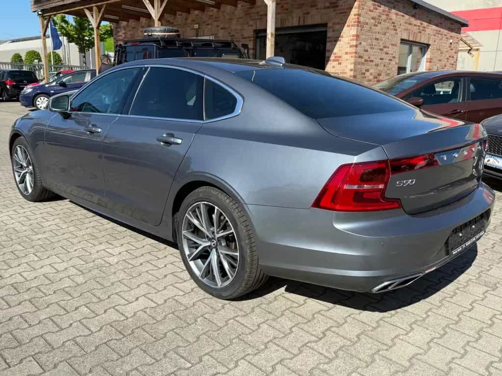 Volvo S90 Lim. Momentum 06/2019-photo-4