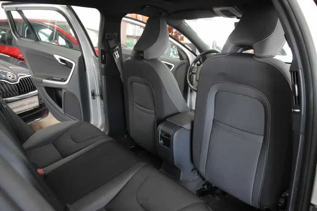 Volvo V60 Kombi Business Edition 03/2015-photo-14