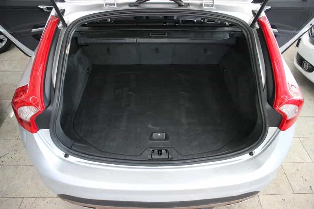 Volvo V60 Kombi Business Edition 03/2015-photo-18