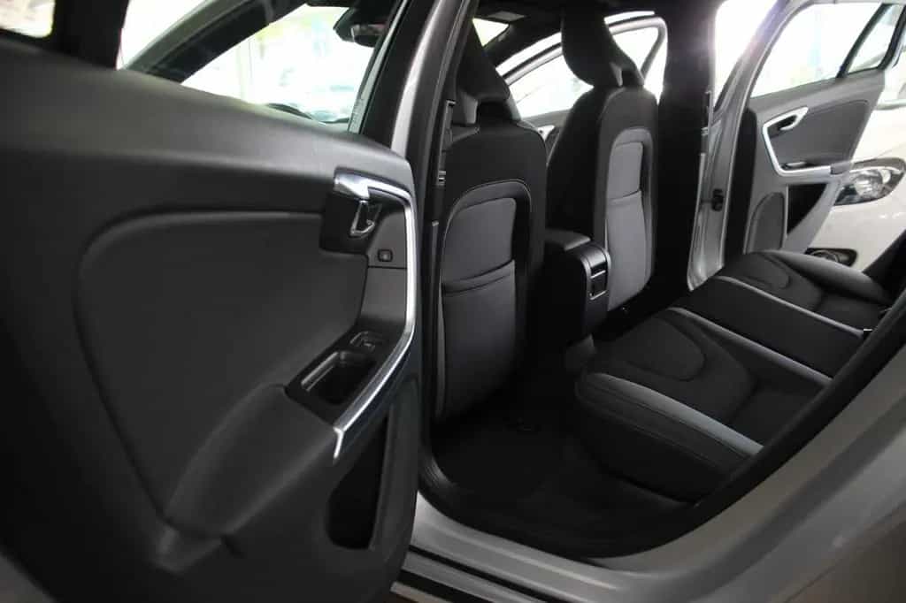 Volvo V60 Kombi Business Edition 03/2015-photo-21