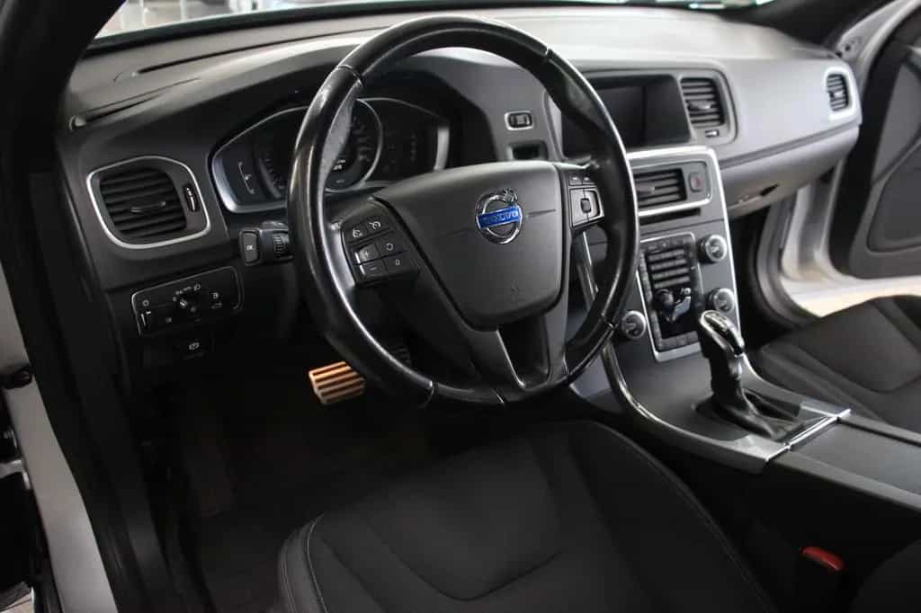 Volvo V60 Kombi Business Edition 03/2015-photo-23