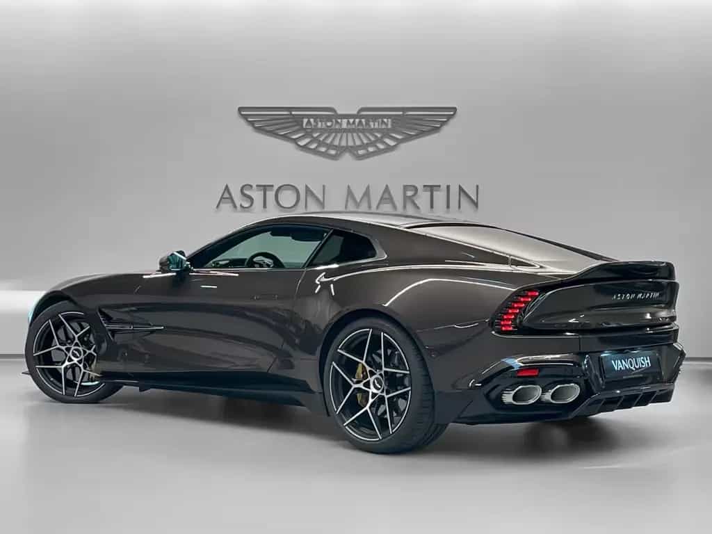 Aston Martin Vanquish Coupe | Aston Martin Brussels 03/2025-photo-1
