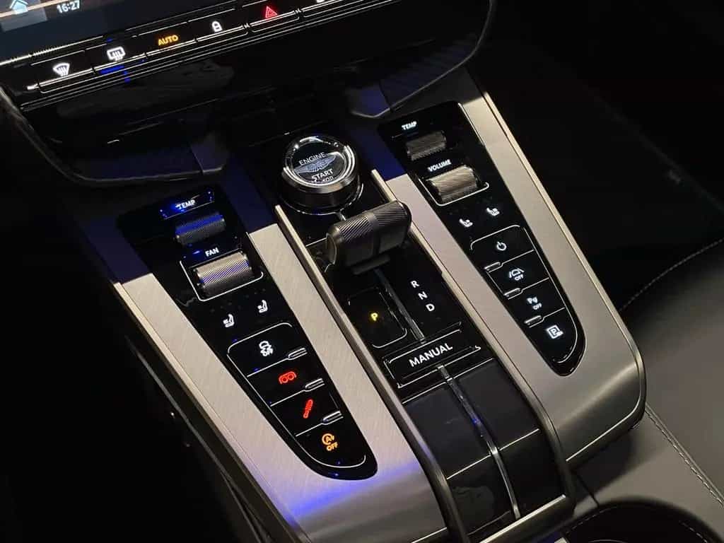 Aston Martin Vanquish Coupe | Aston Martin Brussels 03/2025-photo-16