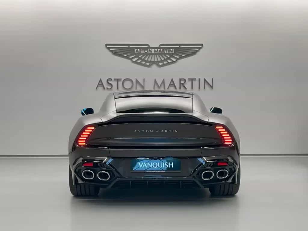 Aston Martin Vanquish Coupe | Aston Martin Brussels 03/2025-photo-2