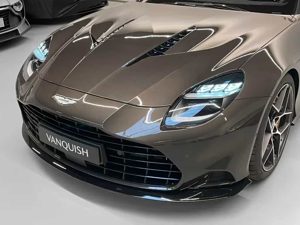 Aston Martin Vanquish Coupe | Aston Martin Brussels 03/2025-photo-4