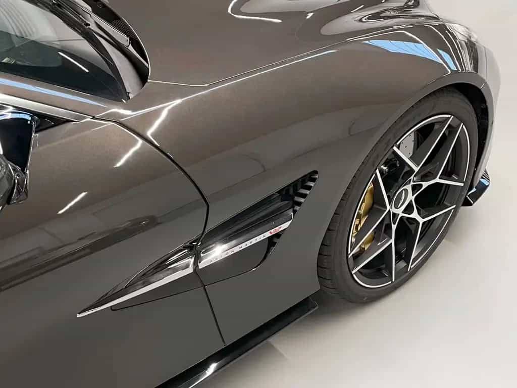 Aston Martin Vanquish Coupe | Aston Martin Brussels 03/2025-photo-5