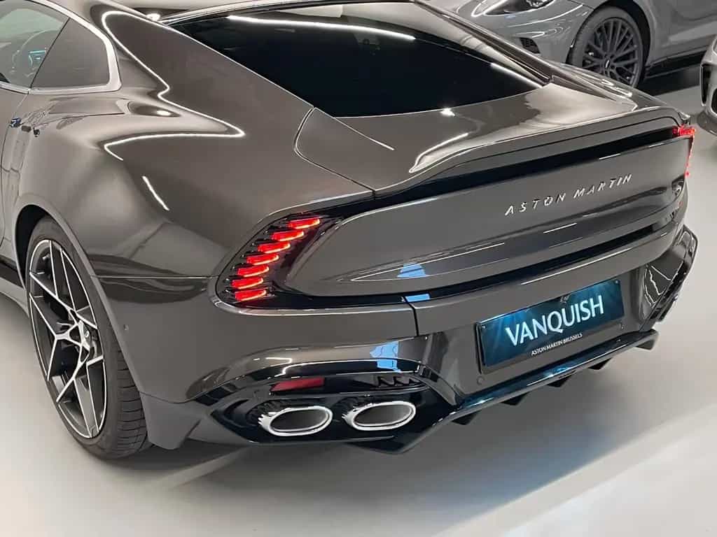 Aston Martin Vanquish Coupe | Aston Martin Brussels 03/2025-photo-9