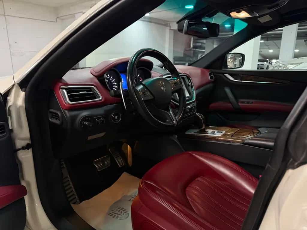 Maserati Ghibli Leder~Navi~Klima~Automatik~Schiebedach 11/2015-photo-6