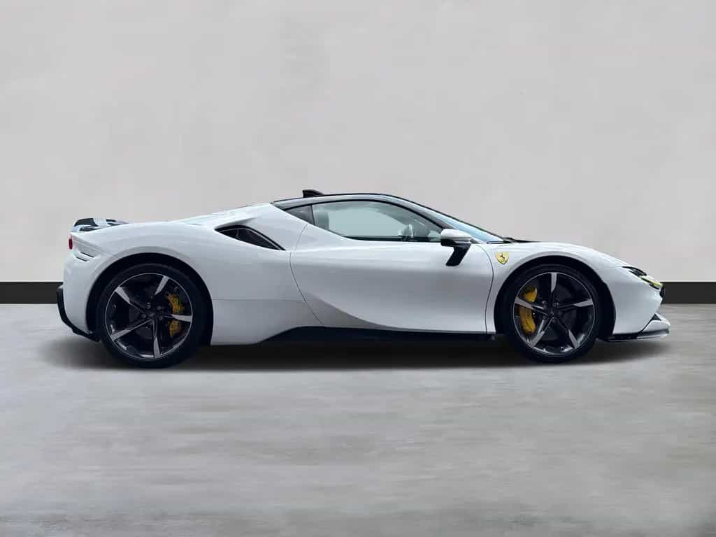 Ferrari SF90 Stradale *Assetto Fiorano*Karbon*AFS* 11/2022-photo-5
