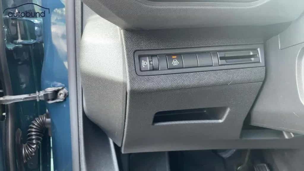 Peugeot 3008 II 1,2 PT Allure Alu KA LED Link NAV NBA PD 04/2022-photo-14