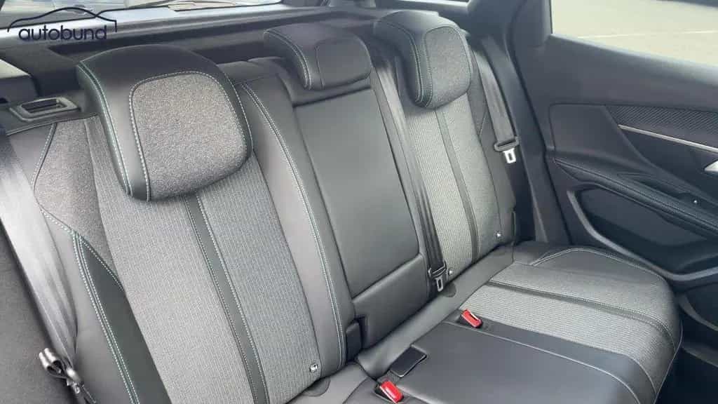 Peugeot 3008 II 1,2 PT Allure Alu KA LED Link NAV NBA PD 04/2022-photo-7