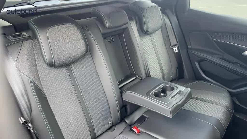 Peugeot 3008 II 1,2 PT Allure Alu KA LED Link NAV NBA PD 04/2022-photo-8