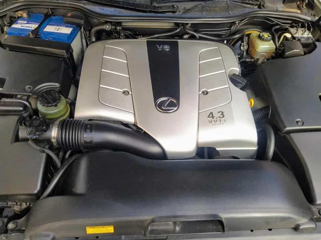 Lexus LS 430 V8 08/2002-photo-13