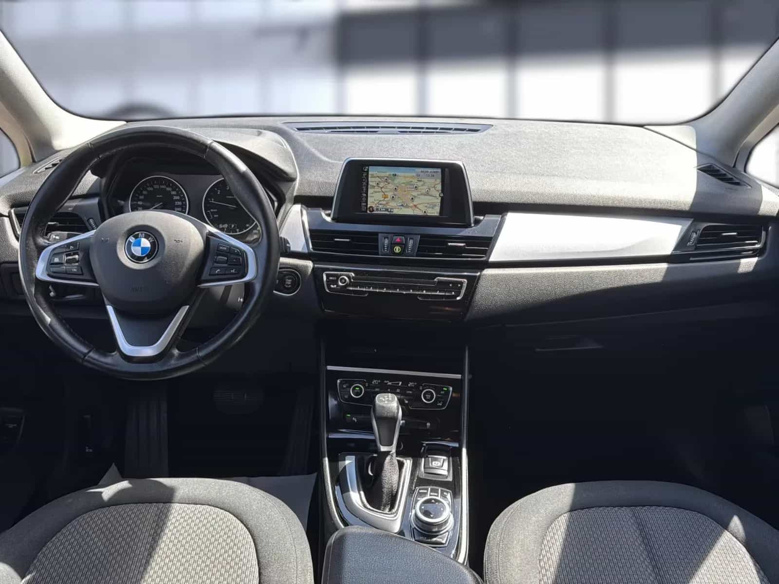 BMW 2 Series Gran Tourer 10/2016-photo-10