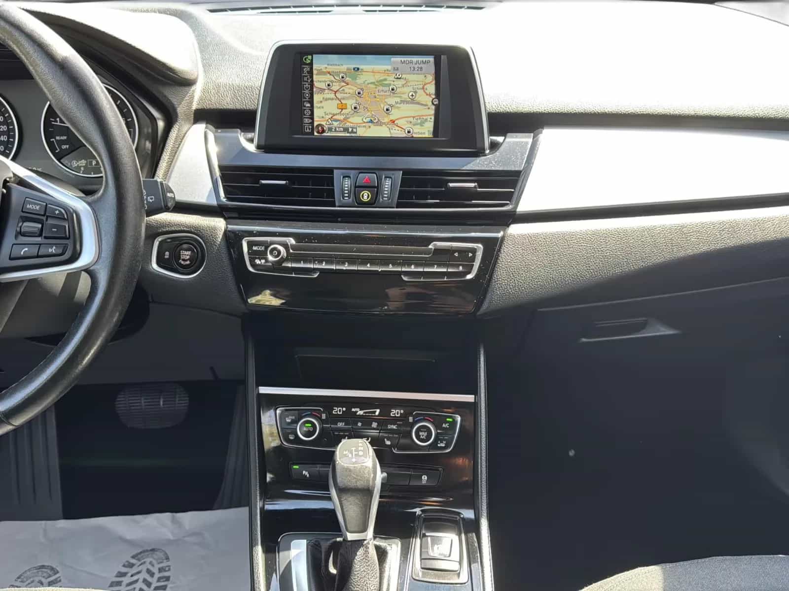BMW 2 Series Gran Tourer 10/2016-photo-12