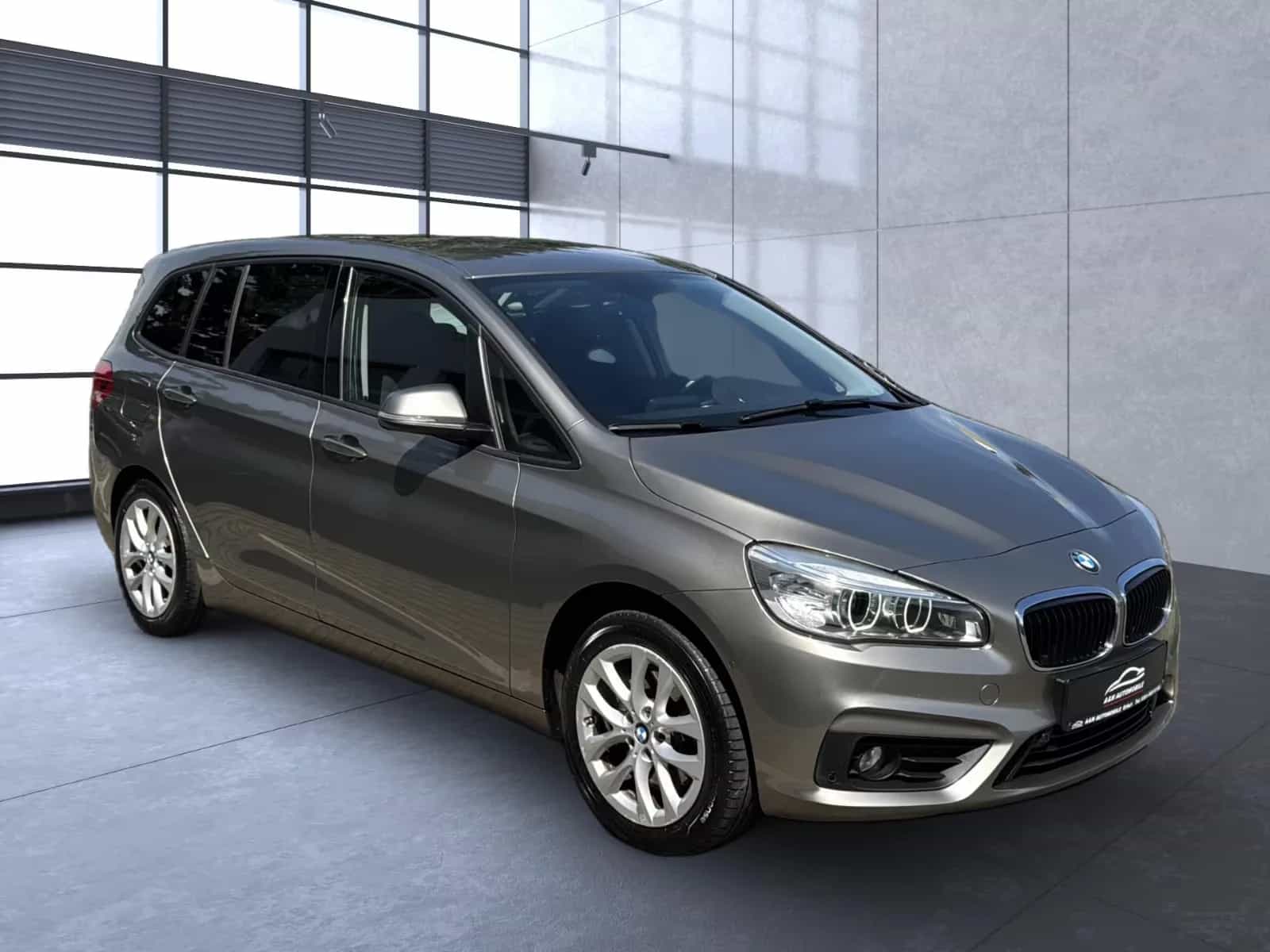 BMW 2 Series Gran Tourer 10/2016-photo-2