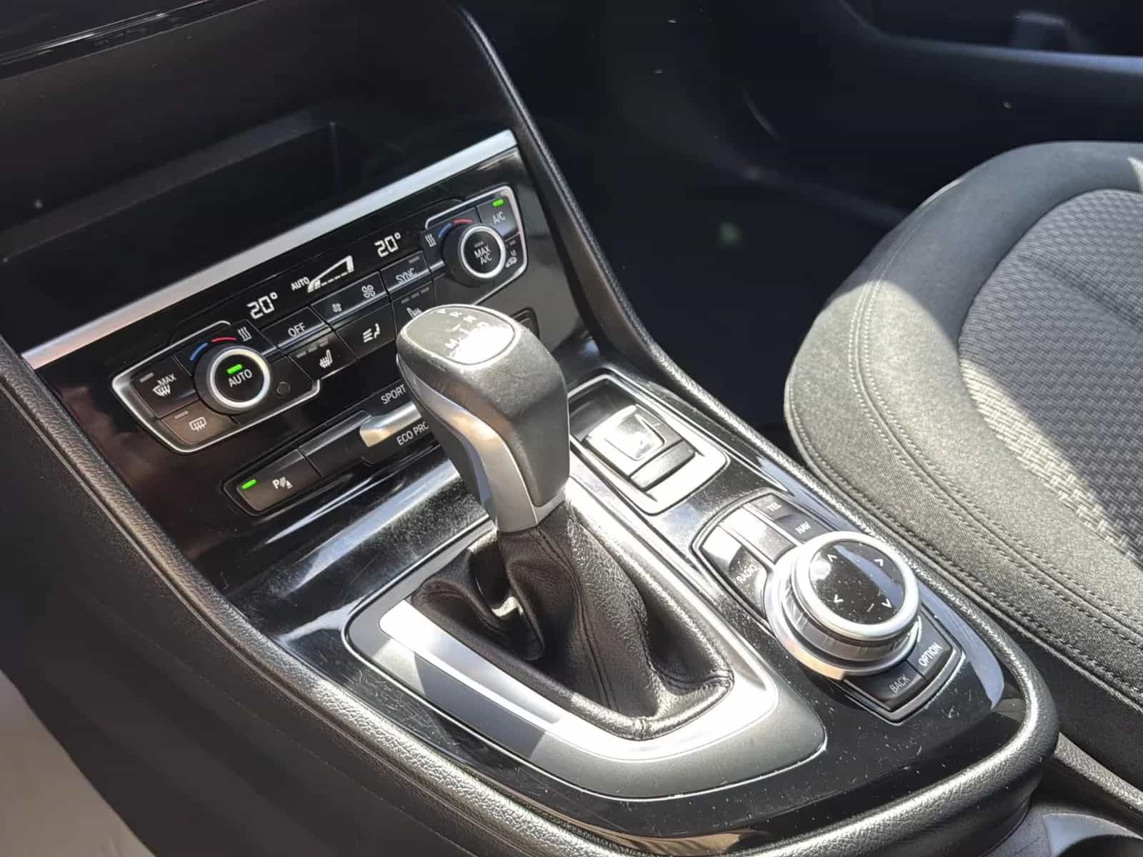 BMW 2 Series Gran Tourer 10/2016-photo-23