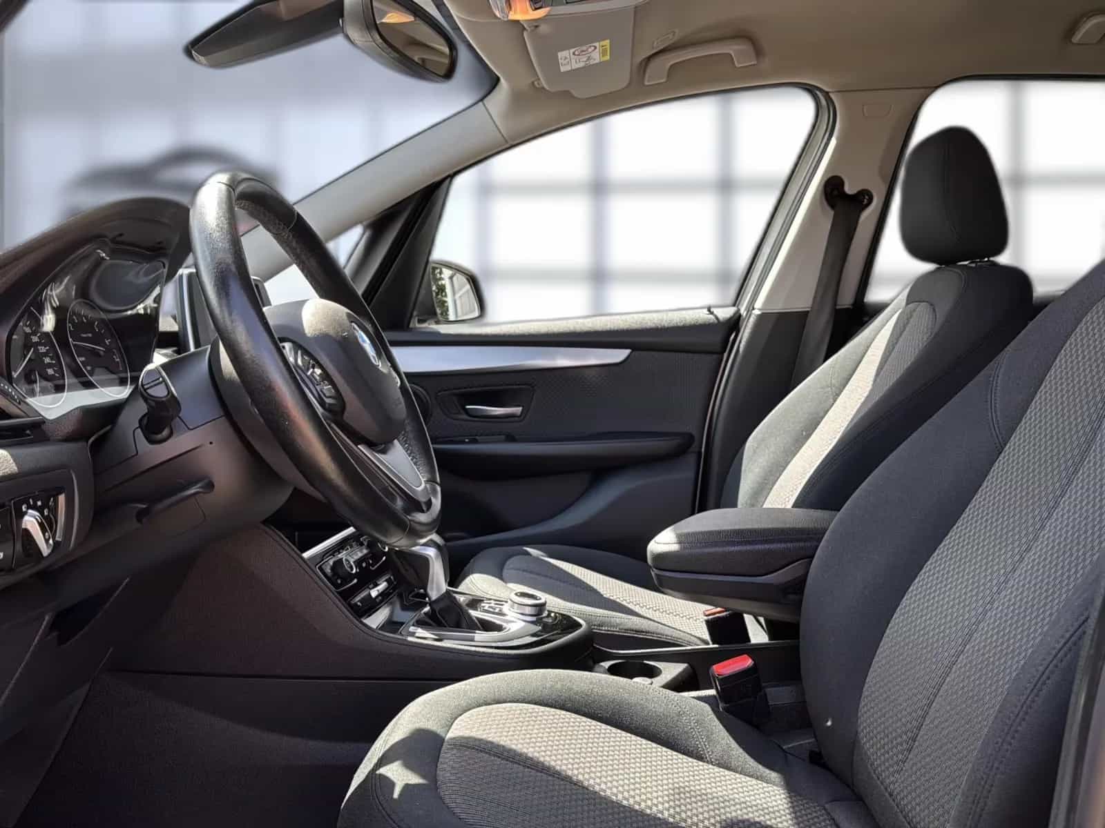 BMW 2 Series Gran Tourer 10/2016-photo-8