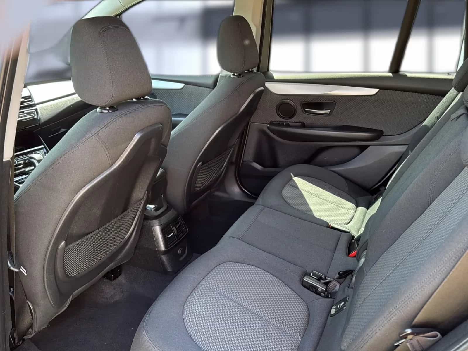 BMW 2 Series Gran Tourer 10/2016-photo-9