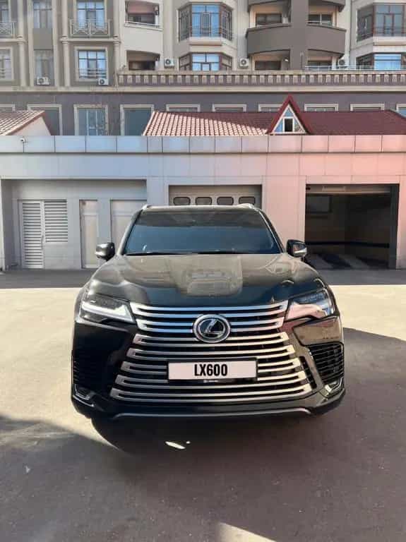 Lexus LX 600 +SIGNATURE+7Seats+NEW+EUversion+EUregistr null-photo-2