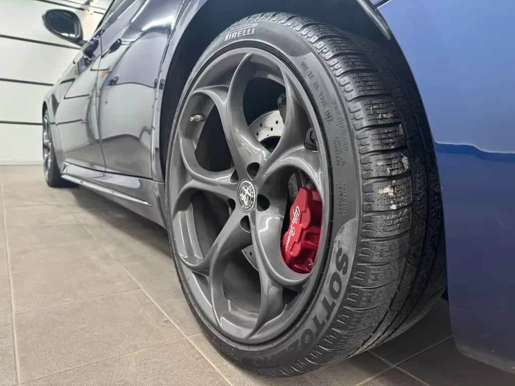 Alfa Romeo Giulia Quadrifoglio/Carbon/Blu Montecarlo/Navi/ 03/2017-photo-11