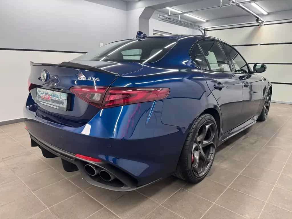 Alfa Romeo Giulia Quadrifoglio/Carbon/Blu Montecarlo/Navi/ 03/2017-photo-3