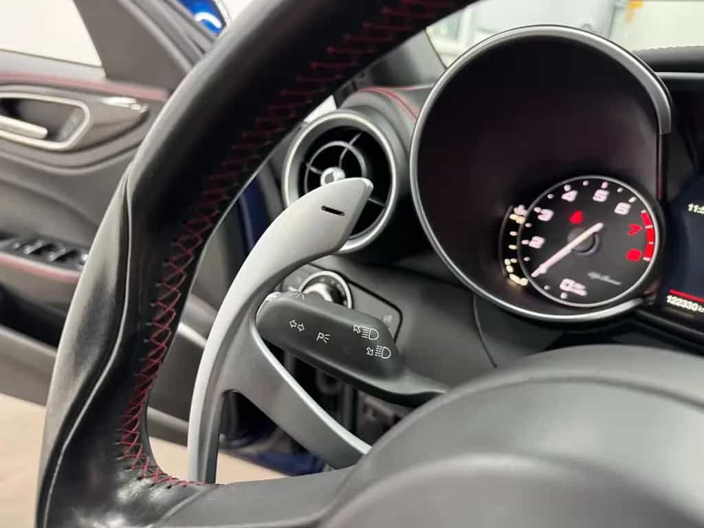Alfa Romeo Giulia Quadrifoglio/Carbon/Blu Montecarlo/Navi/ 03/2017-photo-36