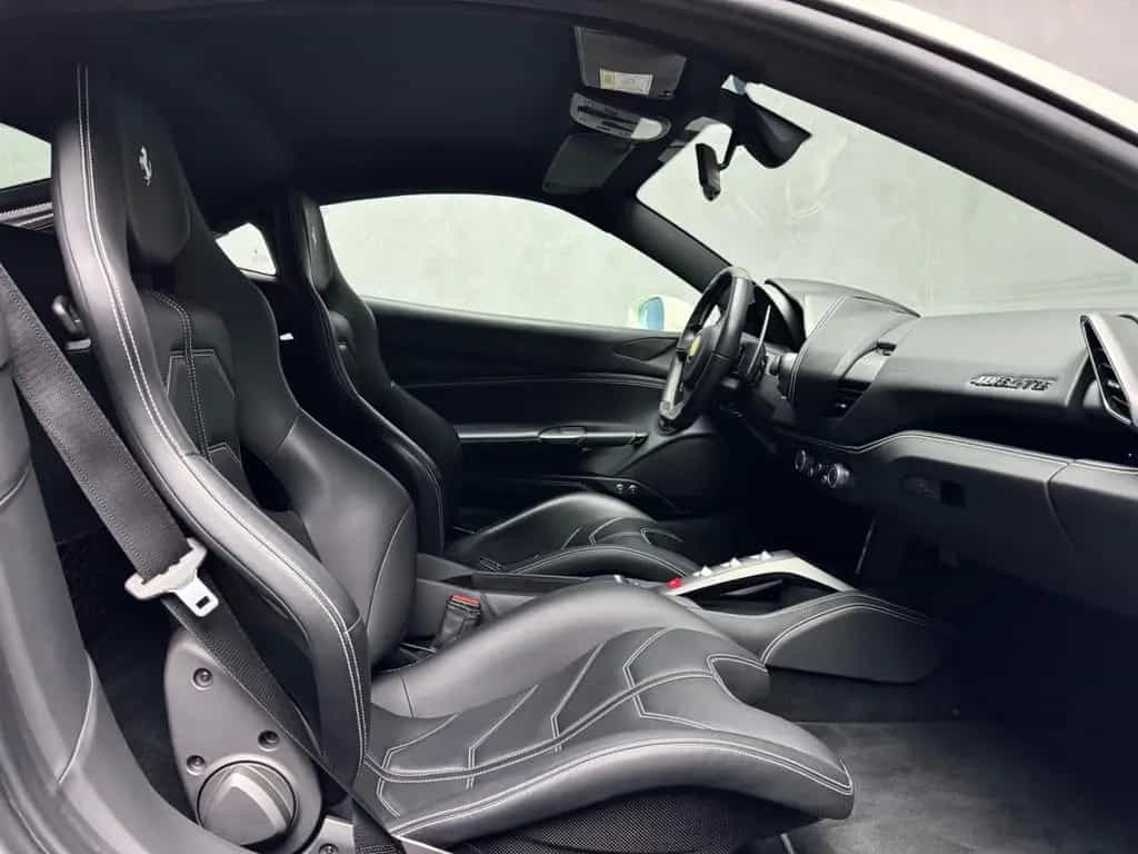 Ferrari 488 GTB CARBON RACING SEATS I NEW BIG SERVICE 04/2018-photo-13
