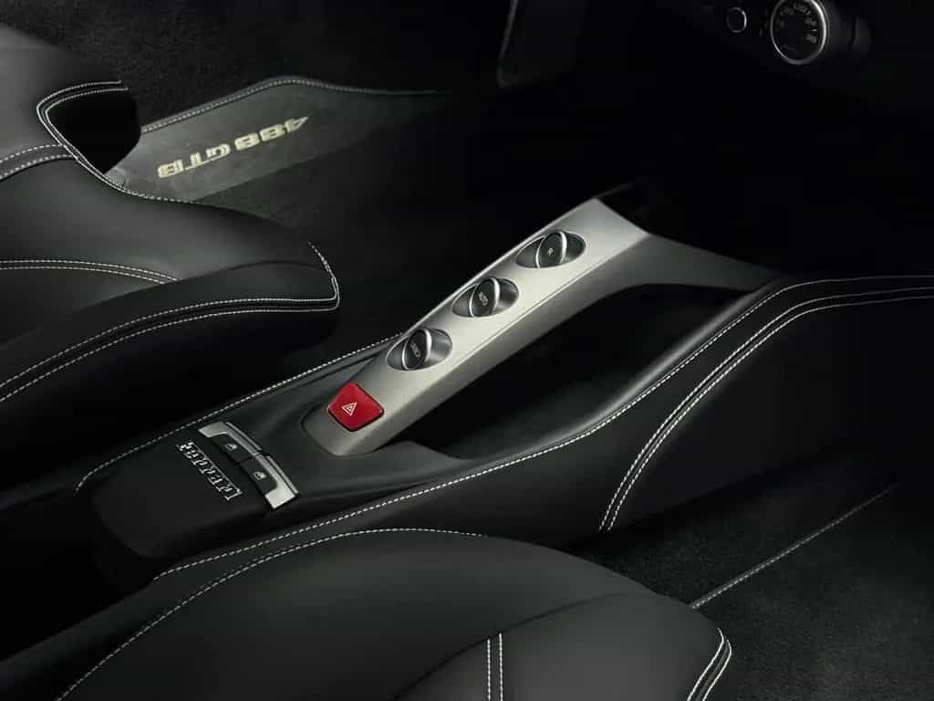 Ferrari 488 GTB CARBON RACING SEATS I NEW BIG SERVICE 04/2018-photo-14
