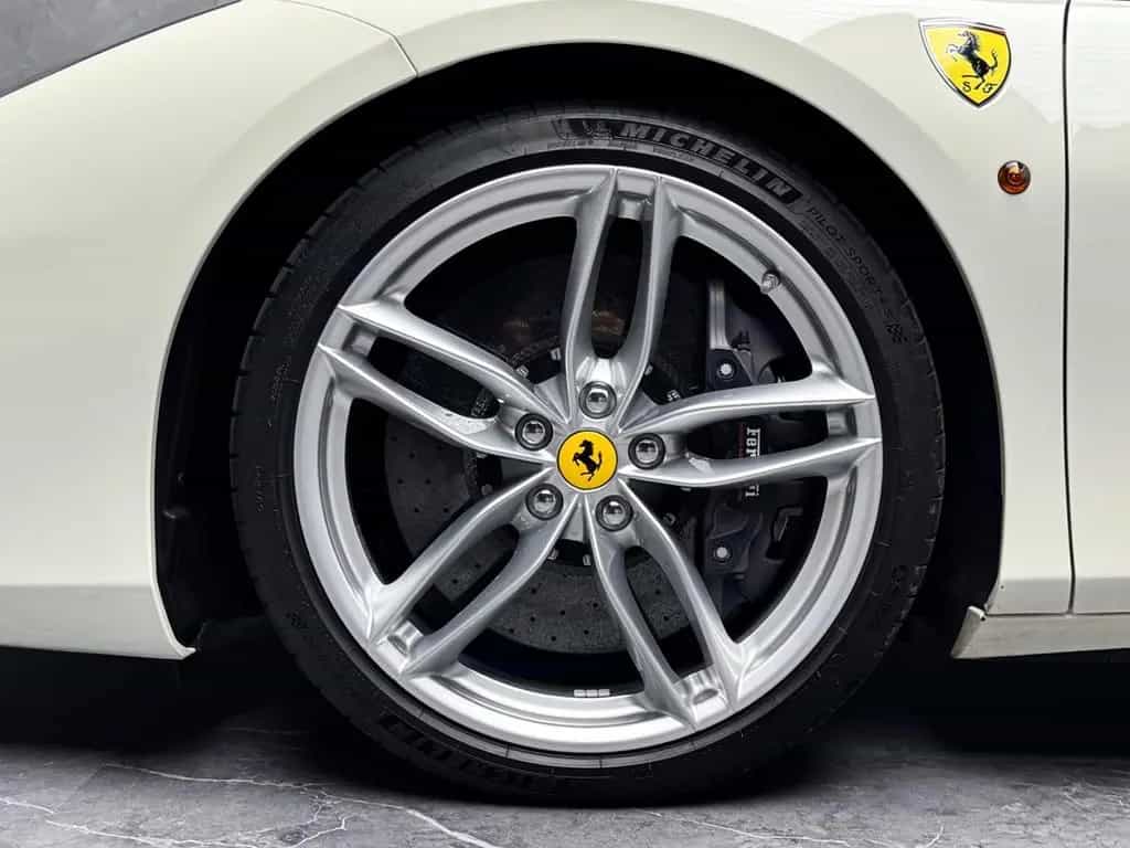 Ferrari 488 GTB CARBON RACING SEATS I NEW BIG SERVICE 04/2018-photo-17