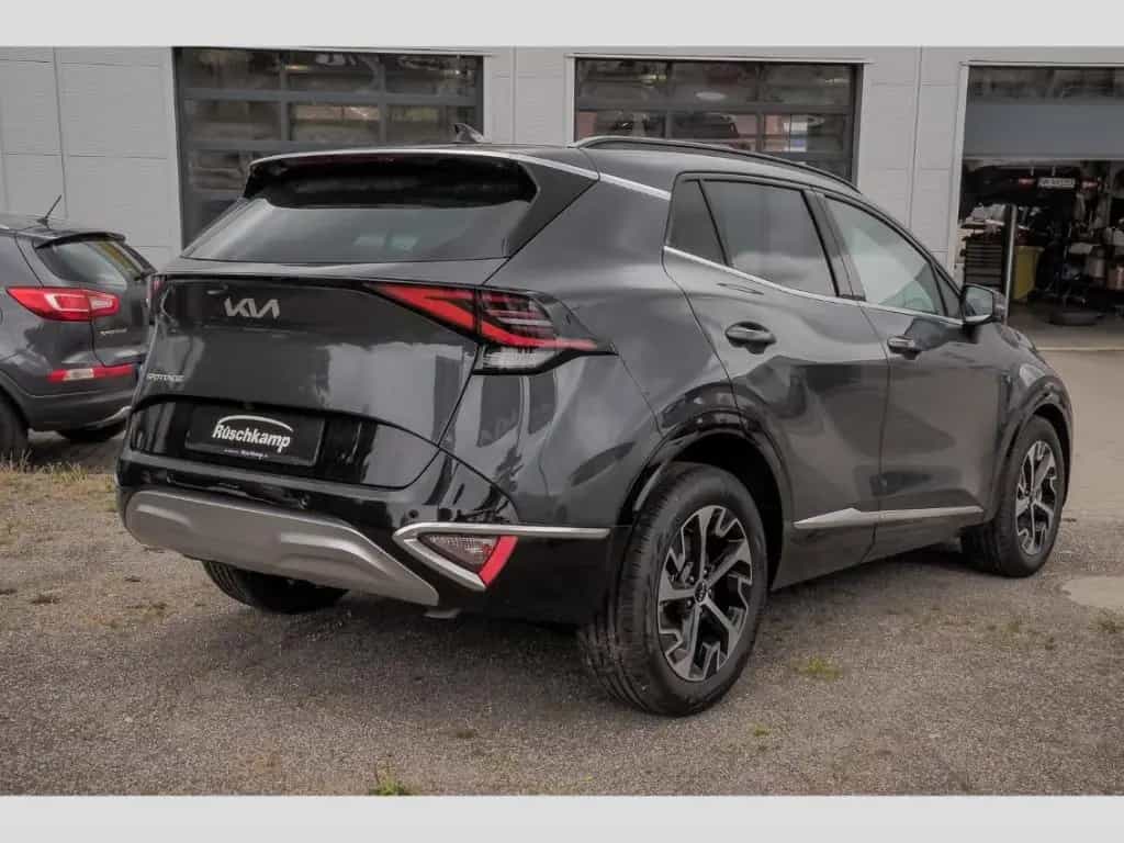 Kia Sportage Spirit 1.6 CRDi Panodach 360-Kam AHK el 04/2025-photo-2