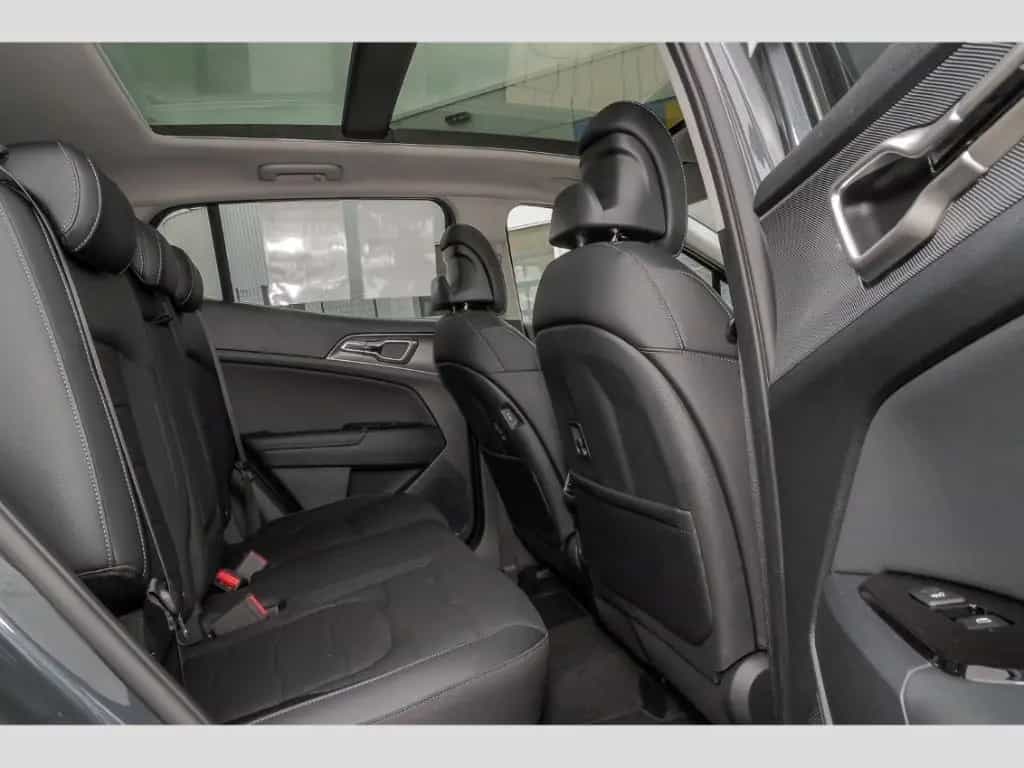 Kia Sportage Spirit 1.6 CRDi Panodach 360-Kam AHK el 04/2025-photo-9