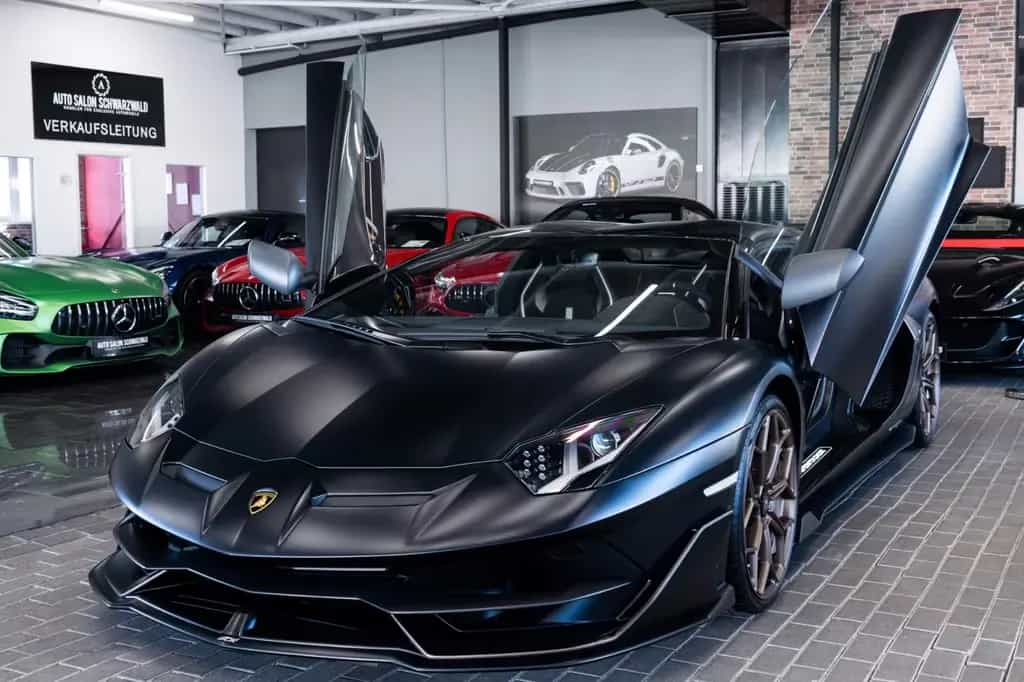 Lamborghini Aventador SVJ Roadster| FULL CARBON|1.HAND|MWST 10/2021-photo-1
