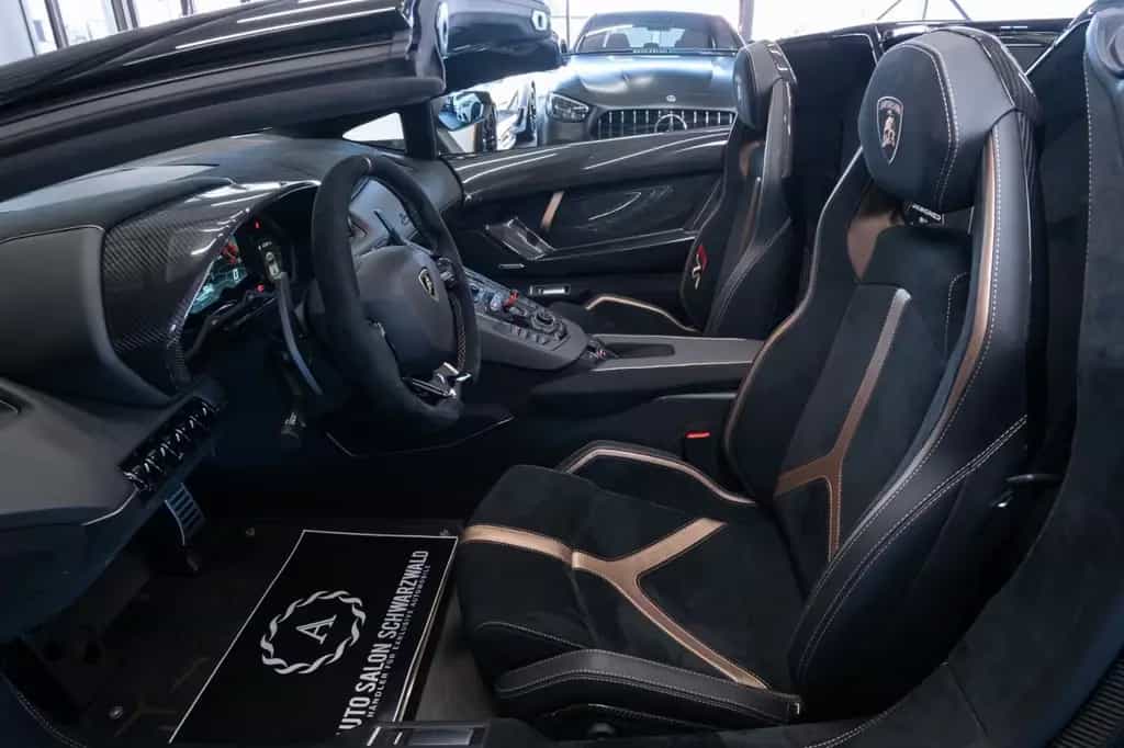 Lamborghini Aventador SVJ Roadster| FULL CARBON|1.HAND|MWST 10/2021-photo-11