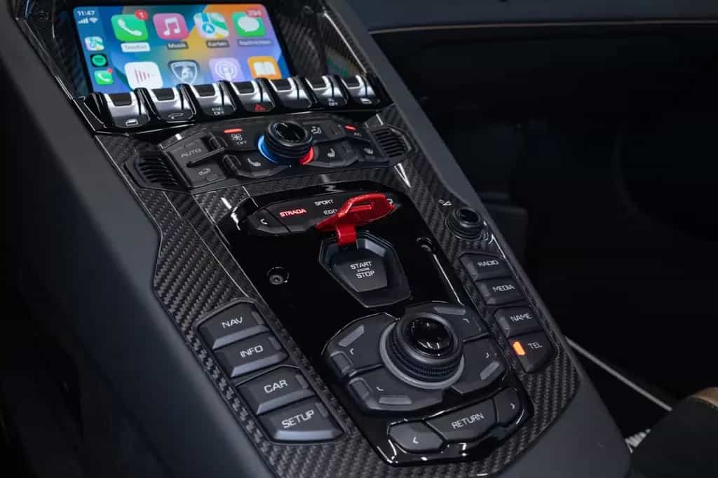 Lamborghini Aventador SVJ Roadster| FULL CARBON|1.HAND|MWST 10/2021-photo-14