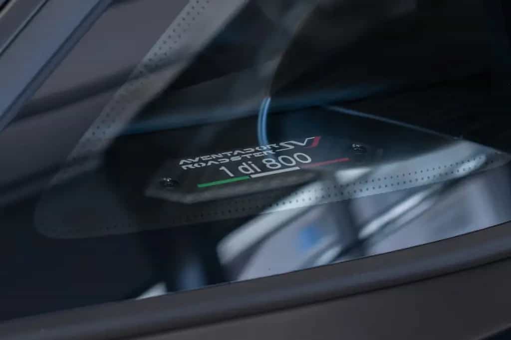 Lamborghini Aventador SVJ Roadster| FULL CARBON|1.HAND|MWST 10/2021-photo-17
