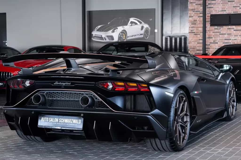 Lamborghini Aventador SVJ Roadster| FULL CARBON|1.HAND|MWST 10/2021-photo-4