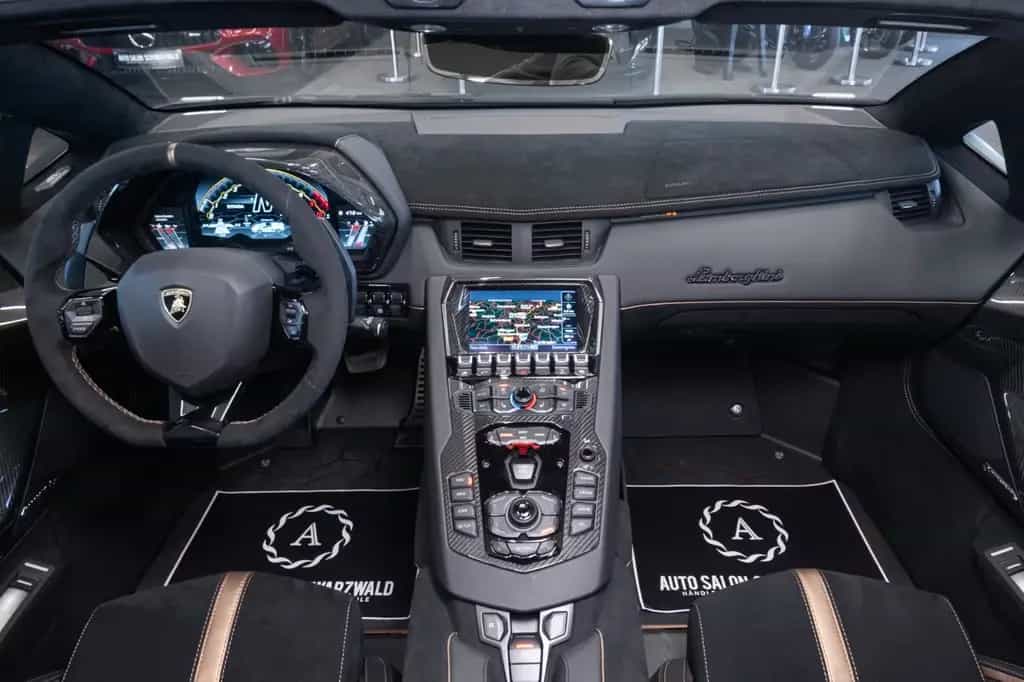 Lamborghini Aventador SVJ Roadster| FULL CARBON|1.HAND|MWST 10/2021-photo-9