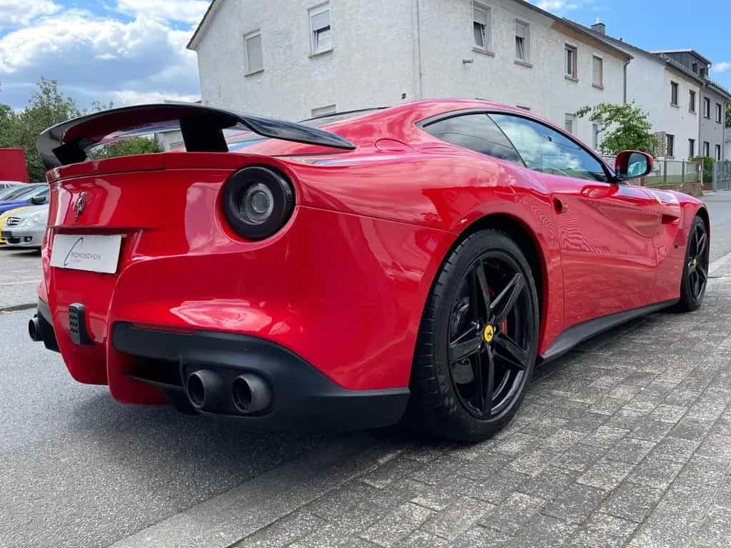 Ferrari F12 Berlinetta Novitec |Carbon|LED Lenkrad|Navi| 06/2013-photo-21