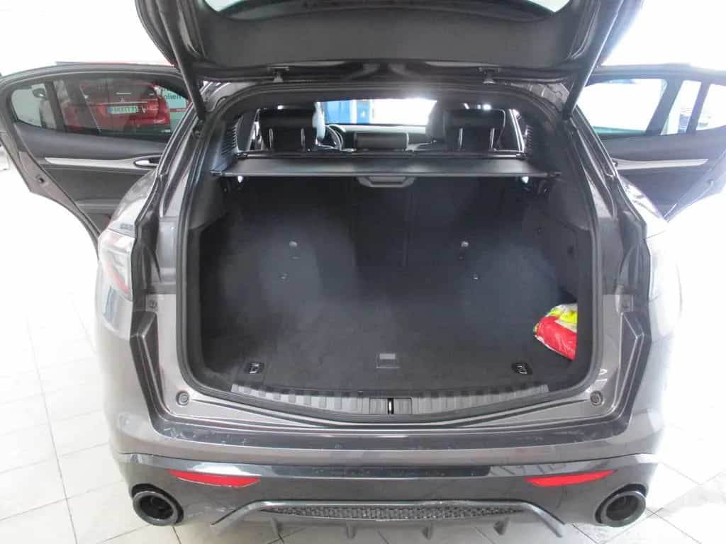 Alfa Romeo Stelvio Veloce Q4 NAVI SHZ LEDER AT 06/2024-photo-19